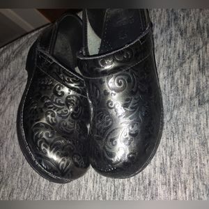 Dansko clogs women's size 41